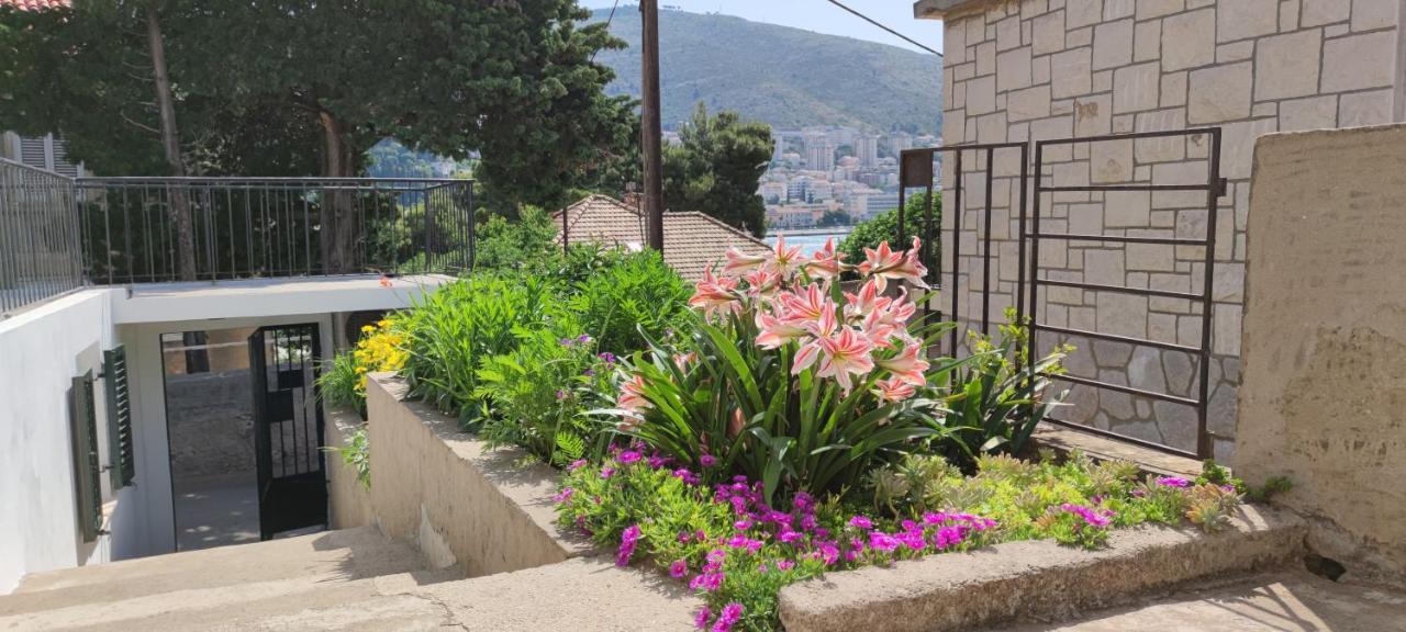 Apartment "Orangina" Sea - Nature - Relax - Ideal For Couples Дубровник Экстерьер фото